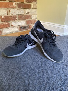 nike internationalist uomo verde Nike Internationalist Suede Sneakers for Men for Sale