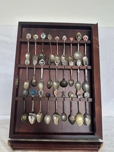 Souvenir Spoons With Wooden Display Case - Picture 1 of 7