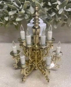 Bath & Body Works Bridgerton Lámpara de araña dorada Luz nocturna Enchufe de flores de pared - Imagen 1 de 12