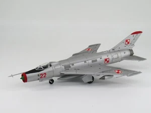 Suchoi SU-7 "Fitter", Polen, 1/72 gebaut / built for display - Bild 1 von 24