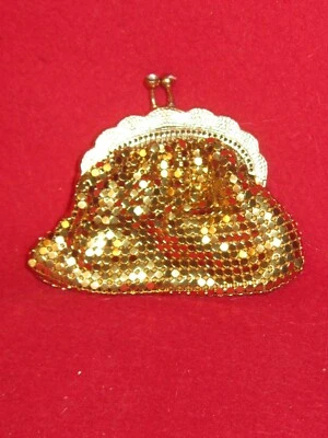 Vintage Gold Tone Chainmail Metal Mesh Coin Purse W/ Kiss Lock  EUC - Image 1 of 4