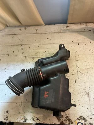 1999-2002 TOYOTA 4RUNNER 3.4L AIR INTAKE RESONATOR DUCT TUBE 17893-62070 OEM - Image 1 of 4