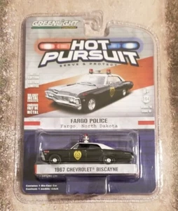 Chevy Biscayne 1967 Greenlight Hot Pursuit 1:64 diecast Fargo ND 42760 - Imagen 1 de 5