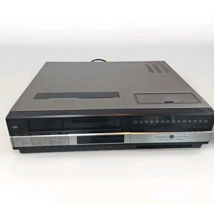 GE Modelo 1 VCR0005W ‐ VHS VCR VCR Carga Superior ‐ VCR, Probado, Funciona - Imagen 1 de 15