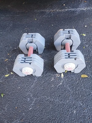 JUEGO DE MANCUERNAS DE PESO AJUSTABLE DE 2 PIEZAS 45 LB CADA UNA 90 LB POR UNIVERSAL  Foto 1 de 2