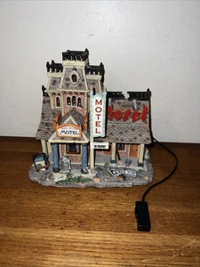 Lemax Spooky Town Red River Motel 2007 #75491 Halloween - Imagen 1 de 9