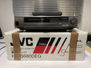 JVC HR-S6800 SVHS-Videorecorder + FB + OVP - 2J GARANTIE - Picture 1 of 12