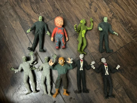 Universal Studios Monsters Imperial Stretchy 9 Lot Dracula Frankenstein Mummy Cover
