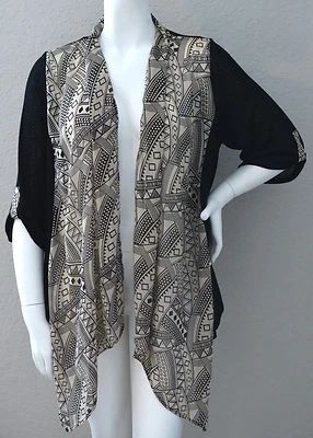 Suéter Cárdigan Abierto Drapeado Negro Estampado Arte Abstracto Tua Plus 1X - ¡Nuevo! Foto 1 de 3