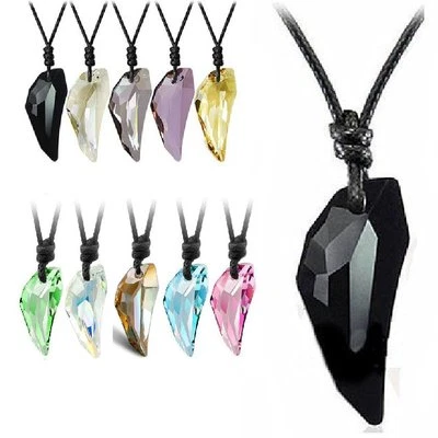 Dente Collana Lupo Dentedente Rimorchio Cristallo Collana 10 Colori a Scelta - Immagine 1 di 4