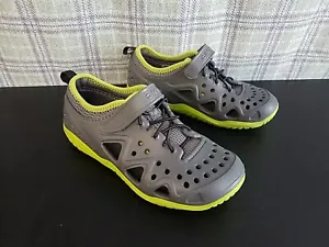 Crocs Swiftwater Play Schuhe Wasserschuhe Grau Grün Sneaker Jungen Gr. 3 Neu - Bild 1 von 8