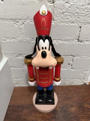 "Kurt Alder Cascanueces Colección de Personajes Disney Goofy 17""" Foto 1 de 3