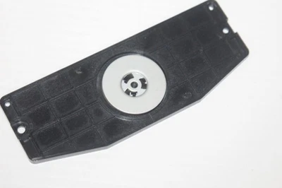 Шпиндель монтажная пластина дисковода от оригинального производителя — деталь крепления Sega CD модель 1 Genesis - Изображение 1 из 4