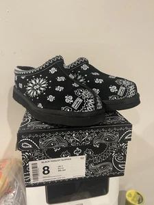 Bravest Studios Paisley Slippers (Black)- Men’s Size 8 BRAND NEW - Picture 1 of 3