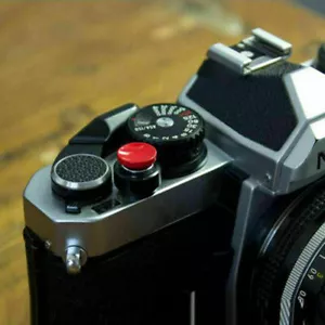 Soft Release Shutter Button For Fuji X100 X10 F8A8 Red Rollei Nin DE NICE - Bild 1 von 8