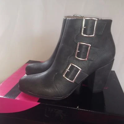 Mandrágora Michael Antonio (Mujer) Carbón Talla 7.5M Mediana Foto 1 de 4