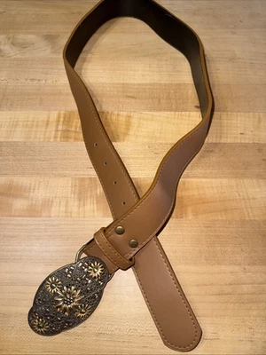 Women’s Leather Look Belt With Buckle Size 8 Brown - Image 1 of 4