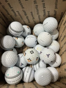 24 Used Tp5 Taylor Made Golf Balls - Picture 1 of 2