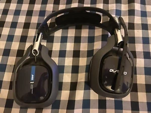 Cuffie Astro A40 TR per PS5/4 e PC (danneggiate) - Foto 1 di 3