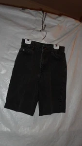 LEVI'S 550,BLACK DENIM, JEANS, BERMUDA SHORTS. SZ 12 Y. WAIST 26" X 10 DISPLAY - Picture 1 of 5