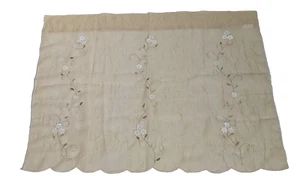 Vintage Curtain Valence Embroidered Daisies Floral 29"x25" Shear Scalloped Edge - Picture 1 of 10