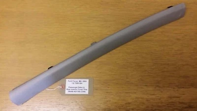 Cubierta interior trasera Ford Focus MK1 2001 1.8 TDDI 5 puertas lado pasajero (L) Foto 1 de 3