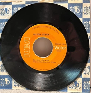 B90 Nilton Cesar: No Me Interesa/ Lenita, RCA Victor XRPAO 716 -Latin 7" 45 Peru - Picture 1 of 2