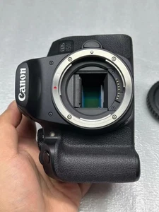 Canon EOS Rebel 850D digitale 24,2 MP 4K-Spiegelreflexkamera englische Sprache (nur Gehäuse) - Bild 1 von 5