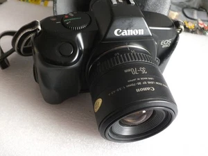 CANON EOS 850 - Cámara réflex - Zoom EF 35-70 mm -1:3.5 - 4.5A - Japón - Imagen 1 de 18