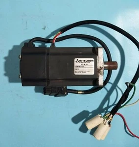 One Used AC Servo Motor Mitsubishi HC-MF43 Free Shipping - Picture 1 of 2