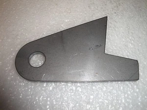 FABRICATOR LARGE STEPPED 3/16" CHASSIS TAB BRACKET,HOT ROD,MUSTANG,CAMARO,618A - Picture 1 of 7
