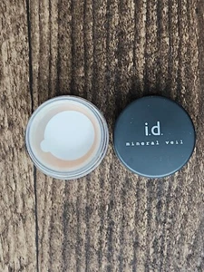 I.D. Mineral Veil .02 OZ/.57g Feather Light #38627 - Picture 1 of 4