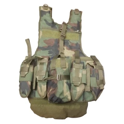 Chaleco “acamado” acolchado de espuma Hero Brand - Woodland Foto 1 de 2