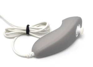 Nunchuk Nintendo Wii Official + Grip - Picture 1 of 3