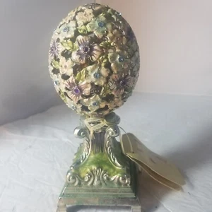 Rue Moliere Covered Egg Spieluhr spielt "The Spring" - Bild 1 von 12