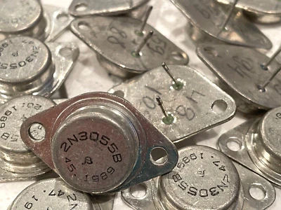 2x 2N3055 B NPN Baneasa Power Transistor Motorola Lizenz 100V 15A 117W GETESTET! - Bild 1 von 4