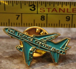F&L Travel Centre Inc Canada Airplane Pin - Imagen 1 de 2