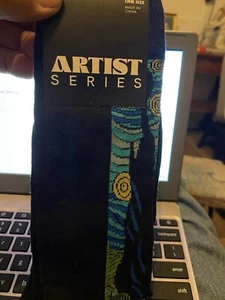 NEW! ARTIST SERIES ~ MEN'S ONE SIZE SOCKS ~ SHOE SIZE 7-12 - Picture 1 of 2