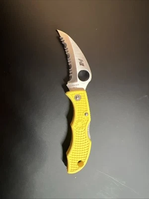 Spyderco Ladybug 3 Hawkbill Salt Folding Knife Yellow FRN Serrated  - Image 1 of 3
