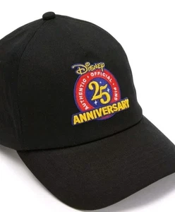 Nuovo con etichette! Cappello da baseball Disney Parks 25° anniversario spilla trading berretto regolabile adulto - Foto 1 di 3