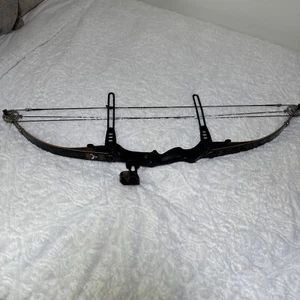 Ben Pearson Pro Staff 2600 Compound Bow. - Picture 1 of 8