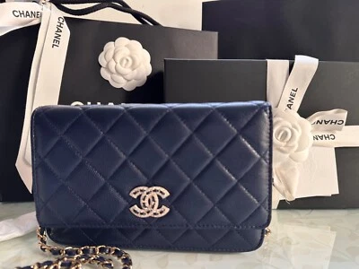 New CHANEL 22S Wallet on Chain BIG CRYSTAL CC Caviar Navy WOC Bag Gold MICROCHIP - Image 1 of 4