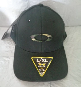 NWT Men's - Black Oakley - Camo Logo - Tincan - Stretch - Baseball Cap / Hat - Picture 1 of 2
