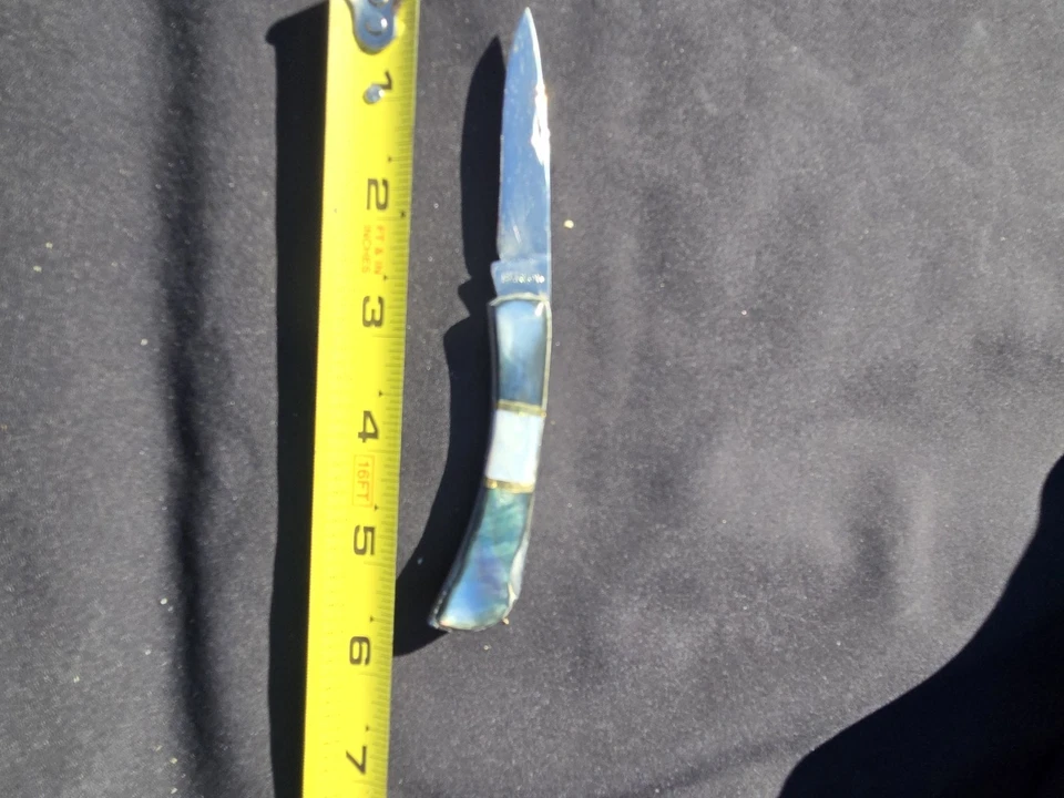 Navaja de bolsillo Barlow 5 1/2". Perla labio negro con incrustación de madreperla. Foto 1 de 2