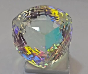 Piedra preciosa certificada corte cubo natural 300 quilates color arco iris topacio místico - Imagen 1 de 9