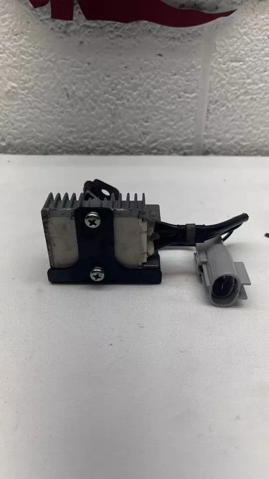 Lexus GS300 1998 2002 2005 luz de circulación diurna lámpara resistencia OEM 82695-30010 Foto 1 de 4