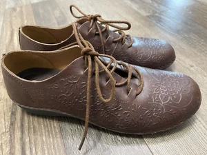 Propet Womens Brown Leather Embossed Tie Loafer 7 W(D) - Picture 1 of 8