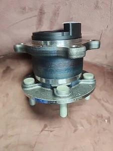 1X SKF WHEEL BEARING SET INCL. HUB REAR FOR FORD FOCUS MK 2 DA 09-11 KUGA 1 - Picture 1 of 7