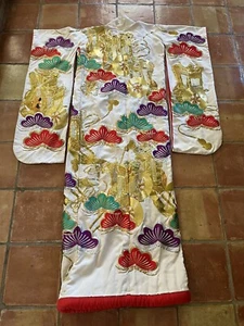 Heavily Embroidered Uchikake Japanese Wedding Kimono Robe Gold Moth Butterfly - Picture 1 of 24