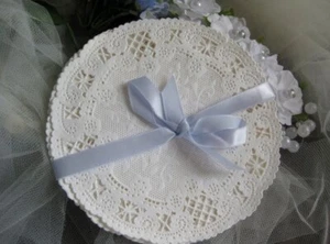 25 pcs 5" inch WHITE PAPER FRENCH WEDDING LACE LACY DOILY USA CRAFT ROUND - Picture 1 of 3